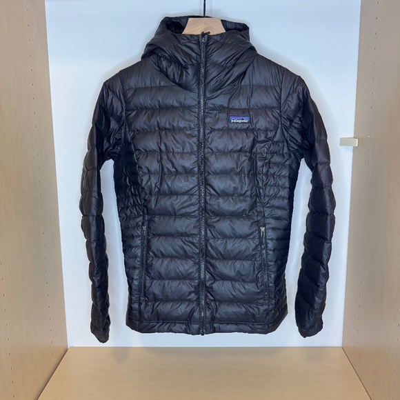 MINOR FLAWS PATAGONIA DOWN SWEATER HOODY STY84711 BLACK WOMENS XS - Picture 1 of 10